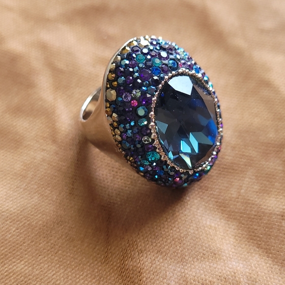 Ring - Picture 4 of 4